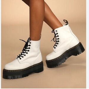 Doc martens white 8 hole Pasqual max womans size US 10